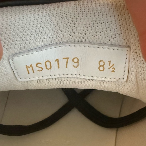 Louis Vuitton White and Black Sneakers Classic Design - Picture 6 of 6